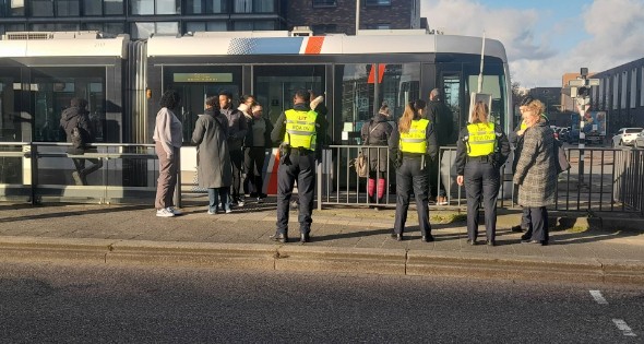 Tramverkeer richting Kuip plat door lastige reiziger en kapotte tram - Afbeelding 5