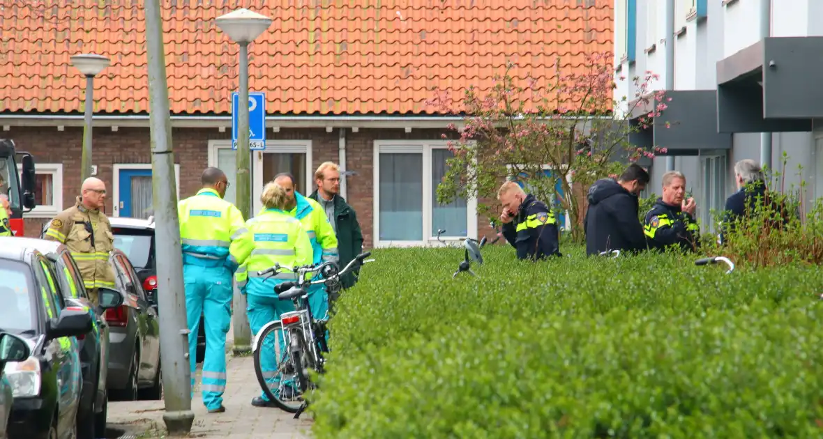 Straat afgezet voor personen met verward gedrag - Foto 8