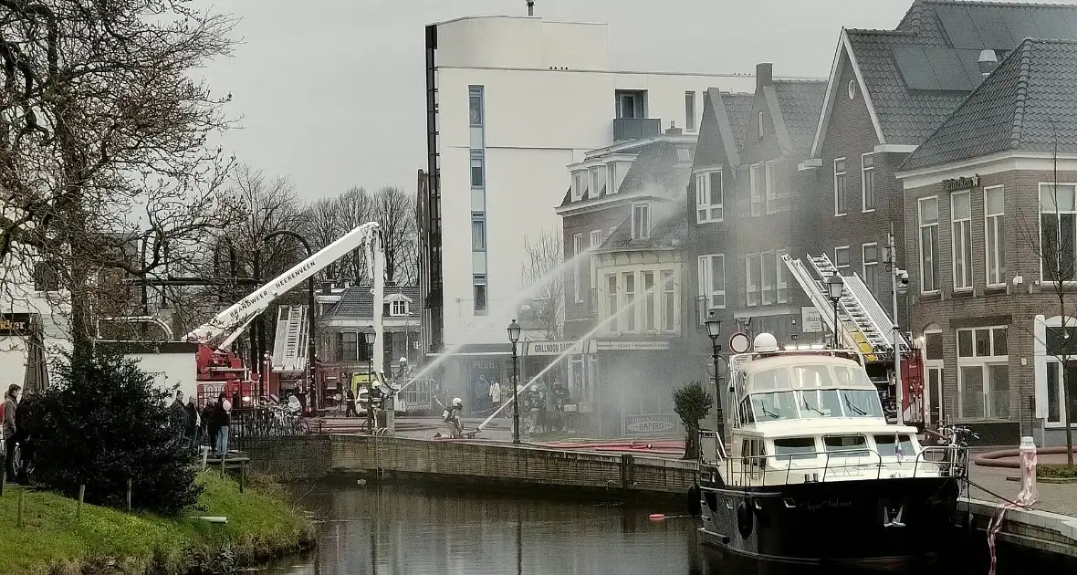 NL-Alert vanwege zeer grote brand in woning - Foto 1