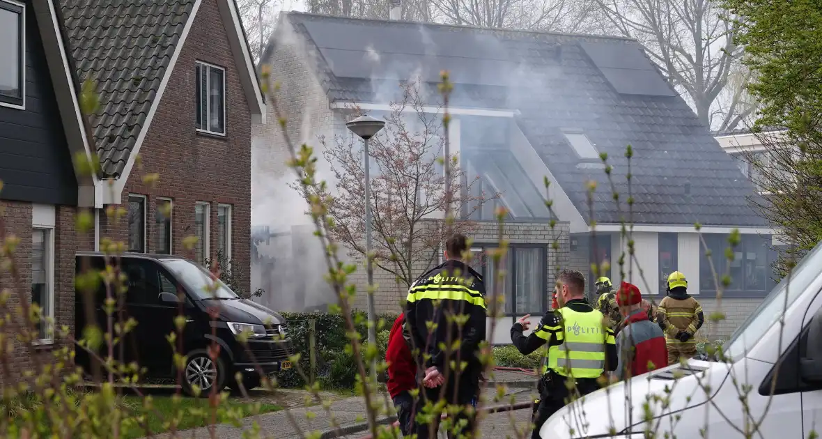 Woning beschadigd door brand in schuur - Foto 3