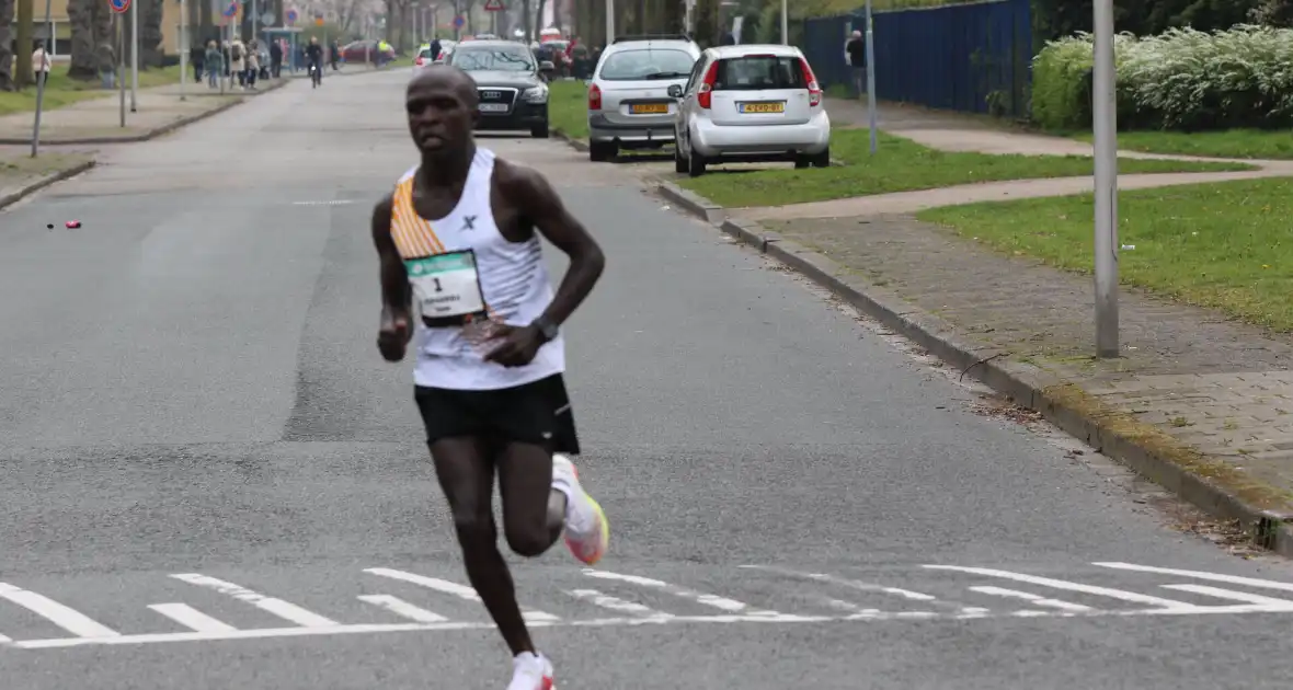 53ste editie van Enschede marathon van start - Foto 5