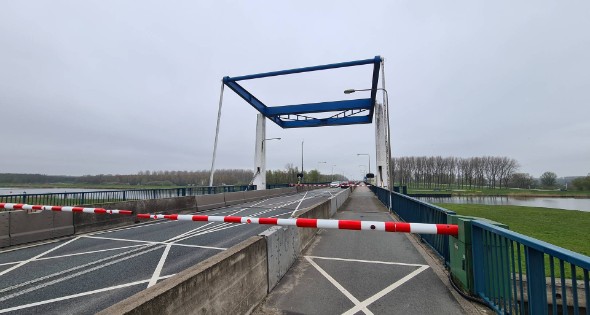 Verkeershinder door storing in brug - Afbeelding 3