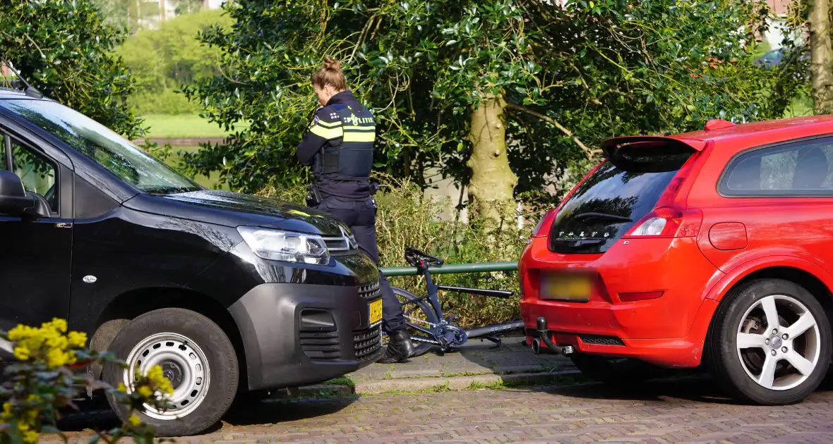 Wielrenner gewond bij botsing met automobilist - Foto 1