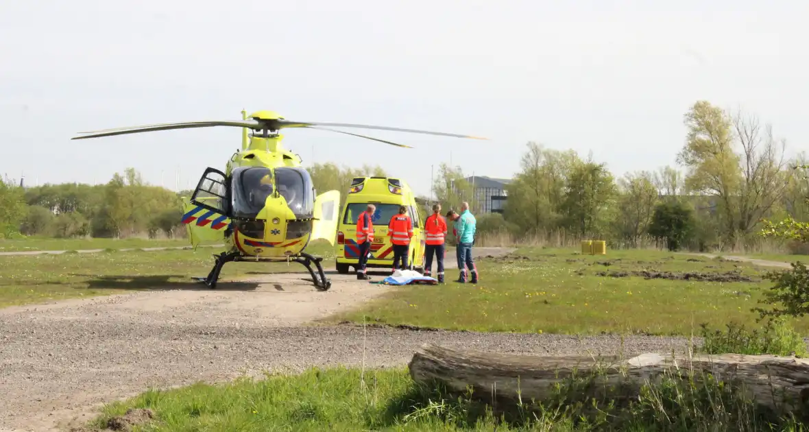 Landing traumahelikopter trekt veel bekijks - Foto 4