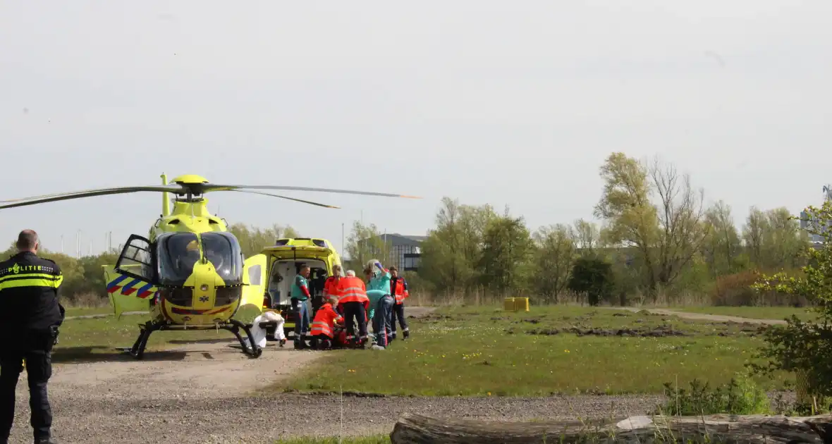 Landing traumahelikopter trekt veel bekijks - Foto 5