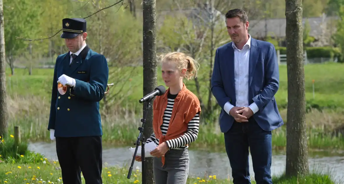 Herdenkingsvlucht Britse Lancaster voor Dodenherdenking - Foto 2