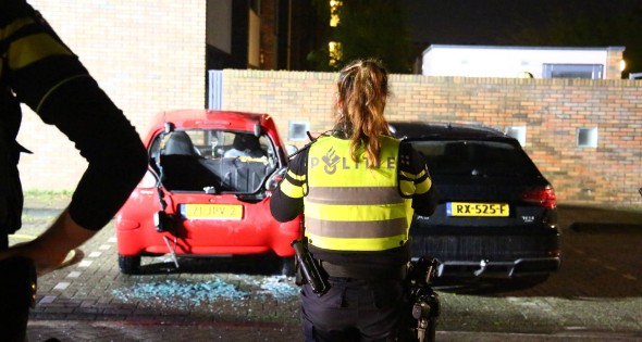Meerdere voertuigen beschadigd na brand - Afbeelding 5