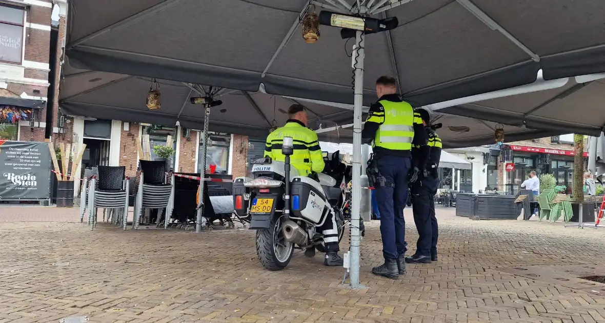 Brandbom tegen horecagelegenheid gegooid - Foto 4