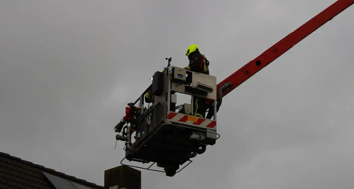 Brand in schoorsteen snel gedoofd - Foto 13