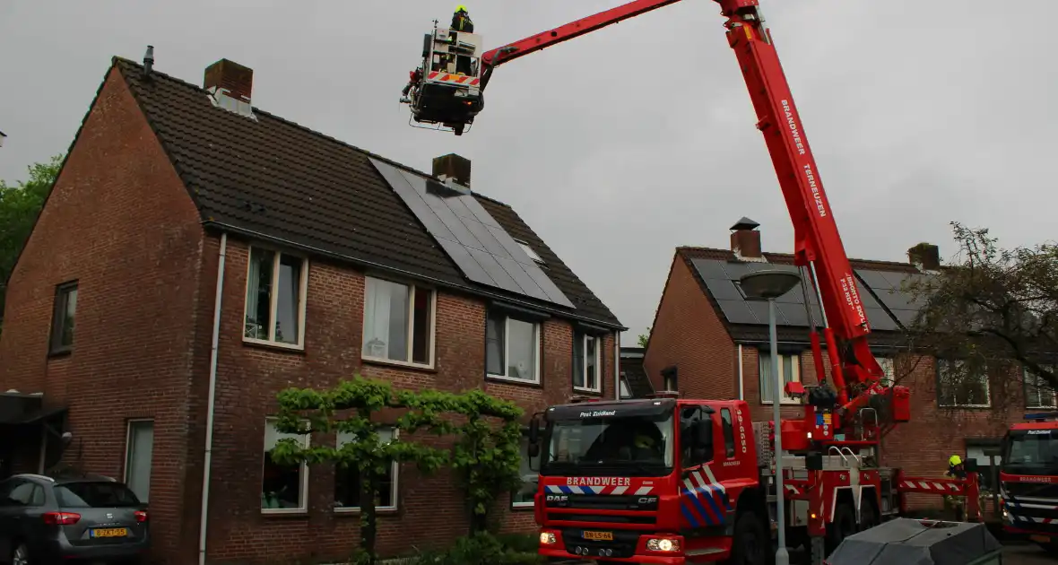 Brand in schoorsteen snel gedoofd - Foto 14