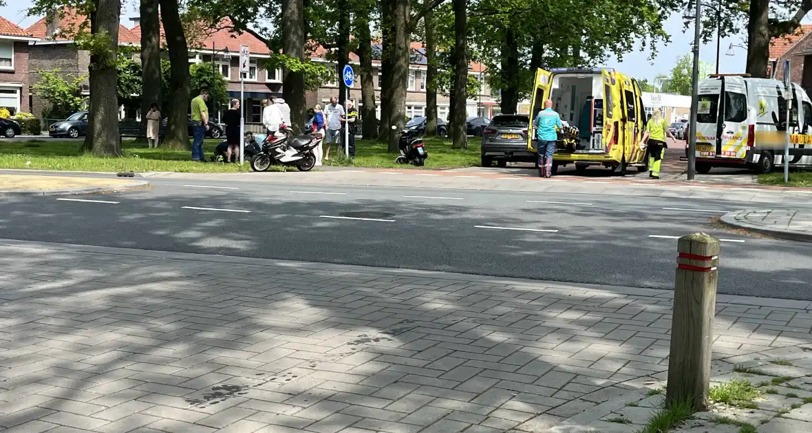 Twee scooterrijder ten val - Foto 1