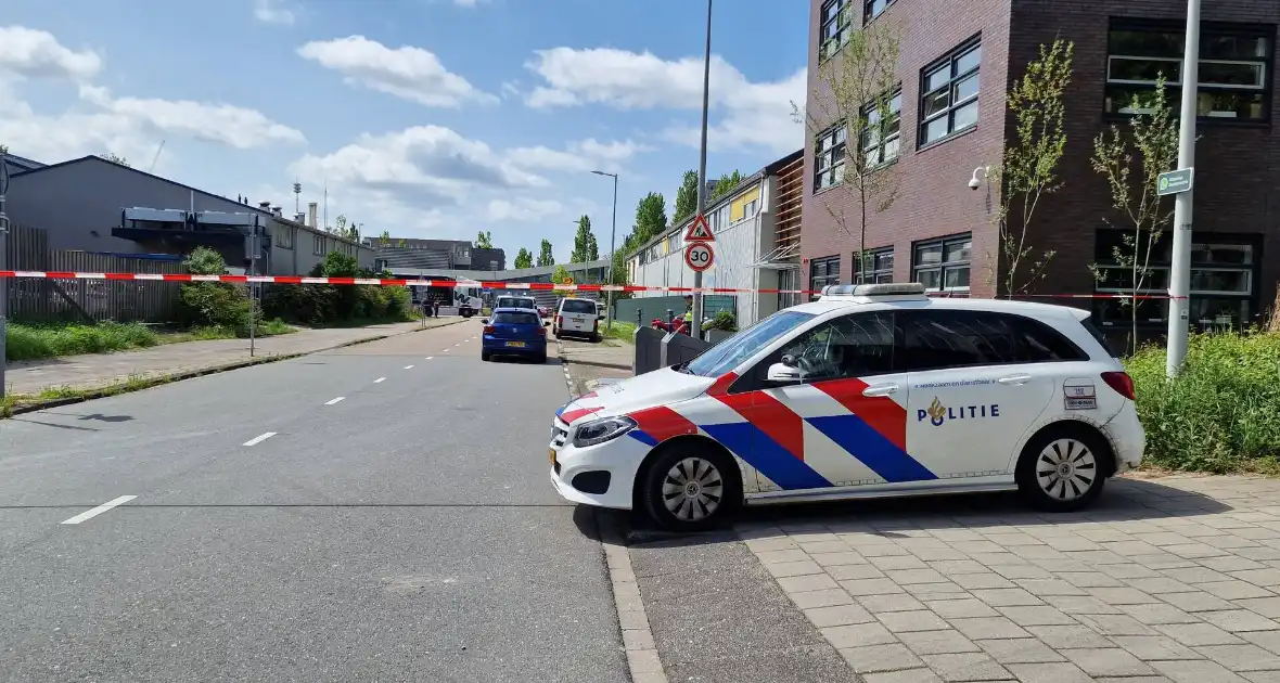 Politie doet onderzoek naar schietpartij BP-tankstation - Foto 10