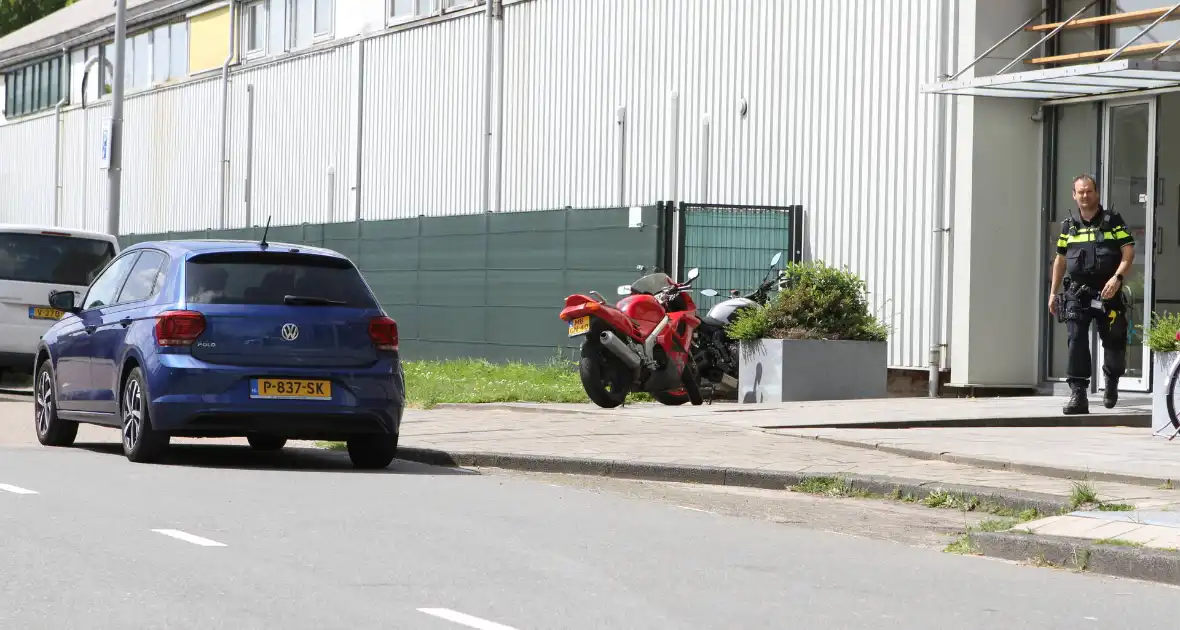 Politie doet onderzoek naar schietpartij BP-tankstation - Foto 17