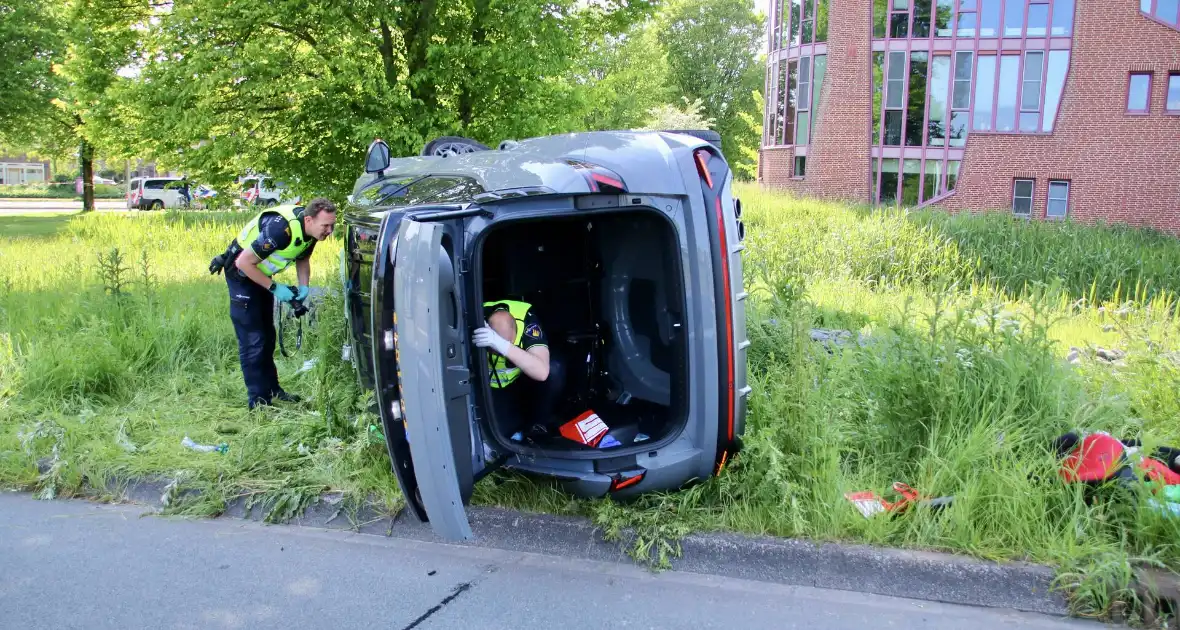 Persoon ernstig gewond bij eenzijdig ongeval - Foto 10