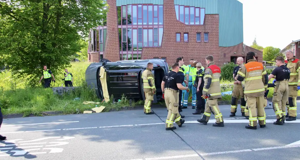 Persoon ernstig gewond bij eenzijdig ongeval - Foto 4