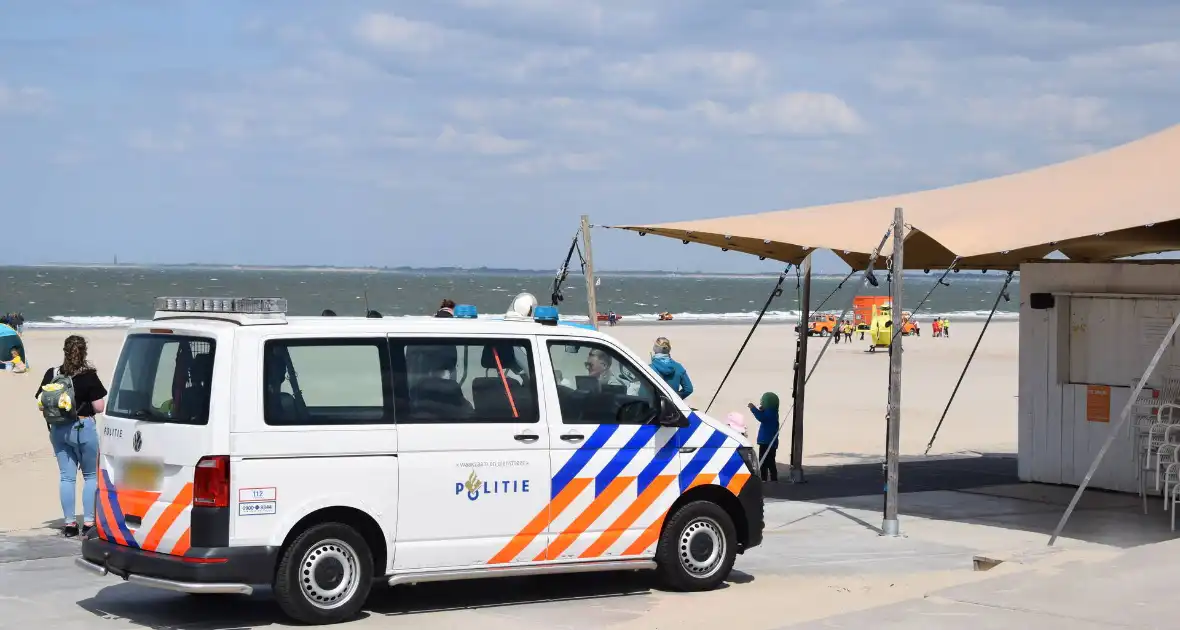 Lifequard ernstig gewond bij ongeval met waterscooter - Foto 1