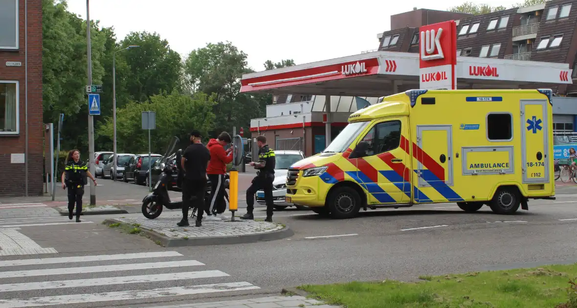 Vrouw gewond bij aanrijding met scooterrijder