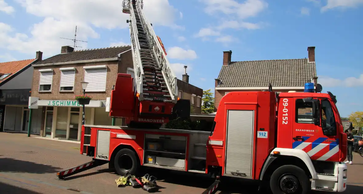 Loshangende antenne zorgt voor brandweer inzet - Foto 3