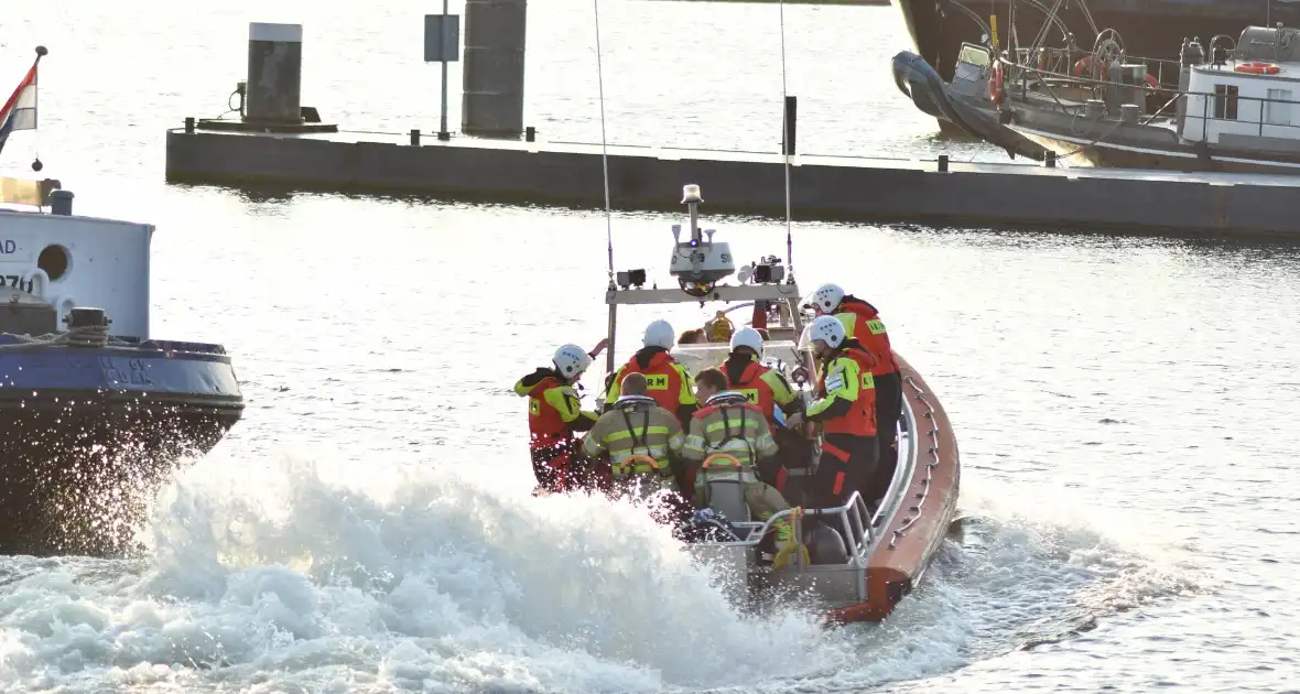 Stoomvorming op boot zorgt voor brandweerinzet