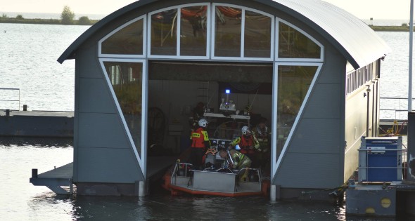 Stoomvorming op boot zorgt voor brandweerinzet