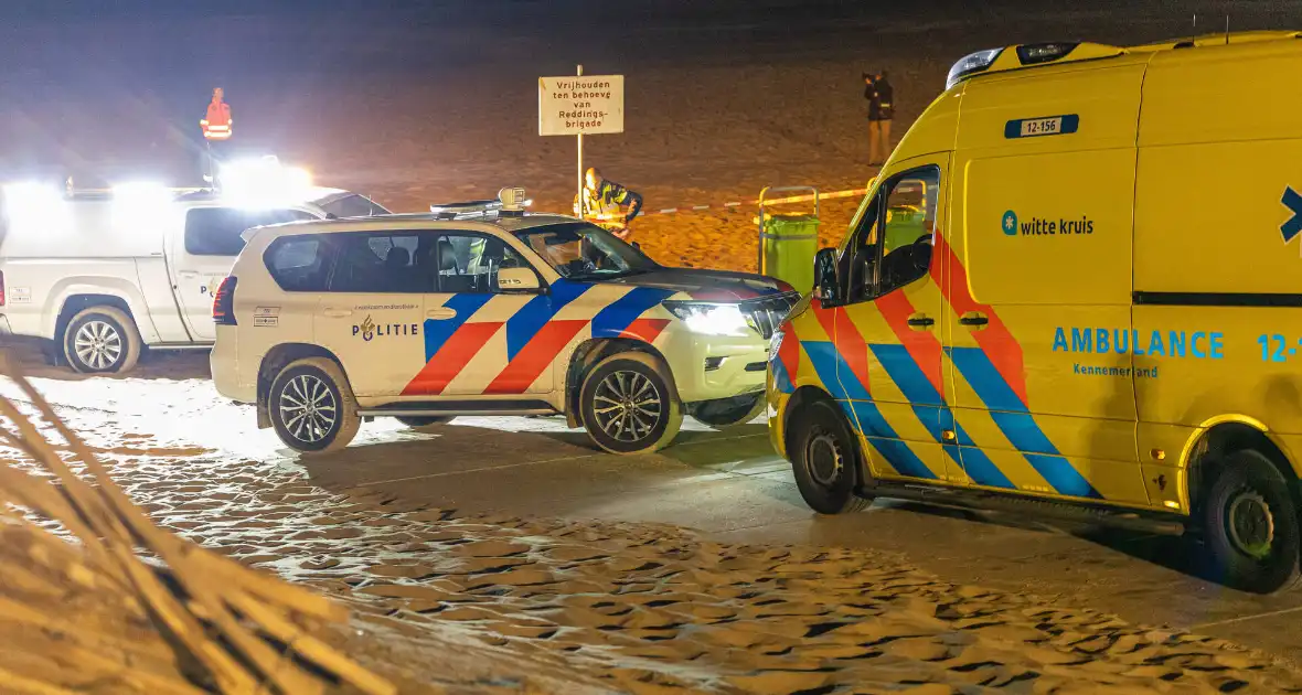 Steekpartij op strand met meerdere gewonden - Foto 5