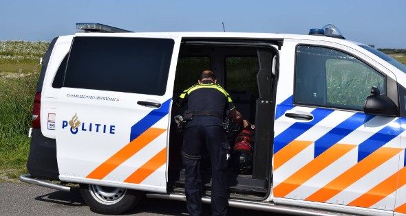 Duiker gewond bij waterongeval - Afbeelding 13