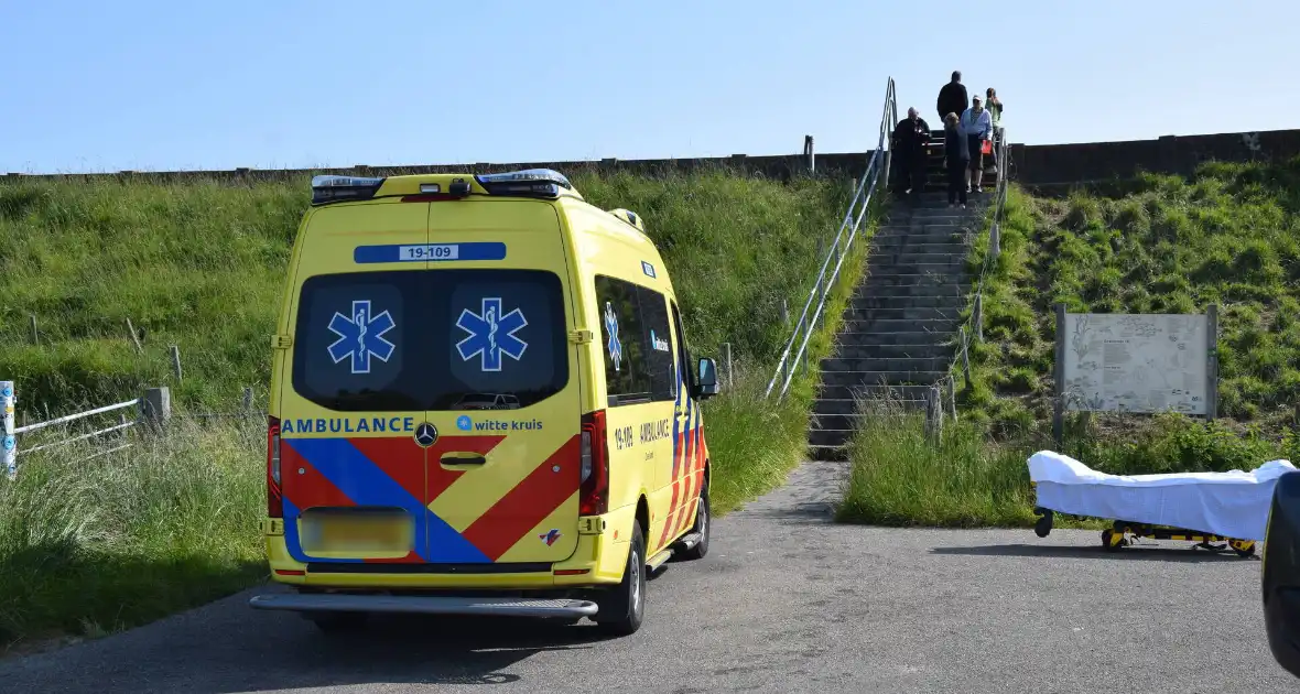 Duiker gewond bij waterongeval - Foto 4