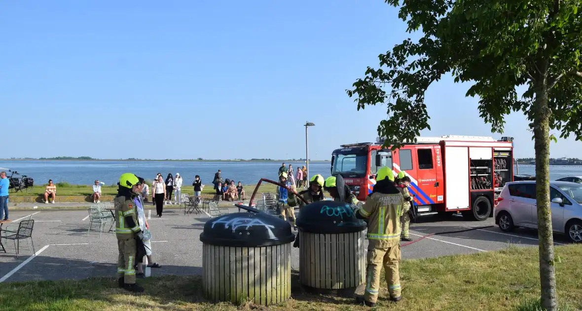 Container in brand door BBQ - Foto 3