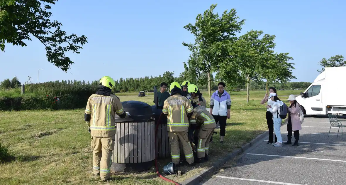 Container in brand door BBQ - Foto 5