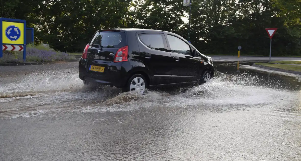 Opnieuw waterlekkage in woonwijk - Foto 11