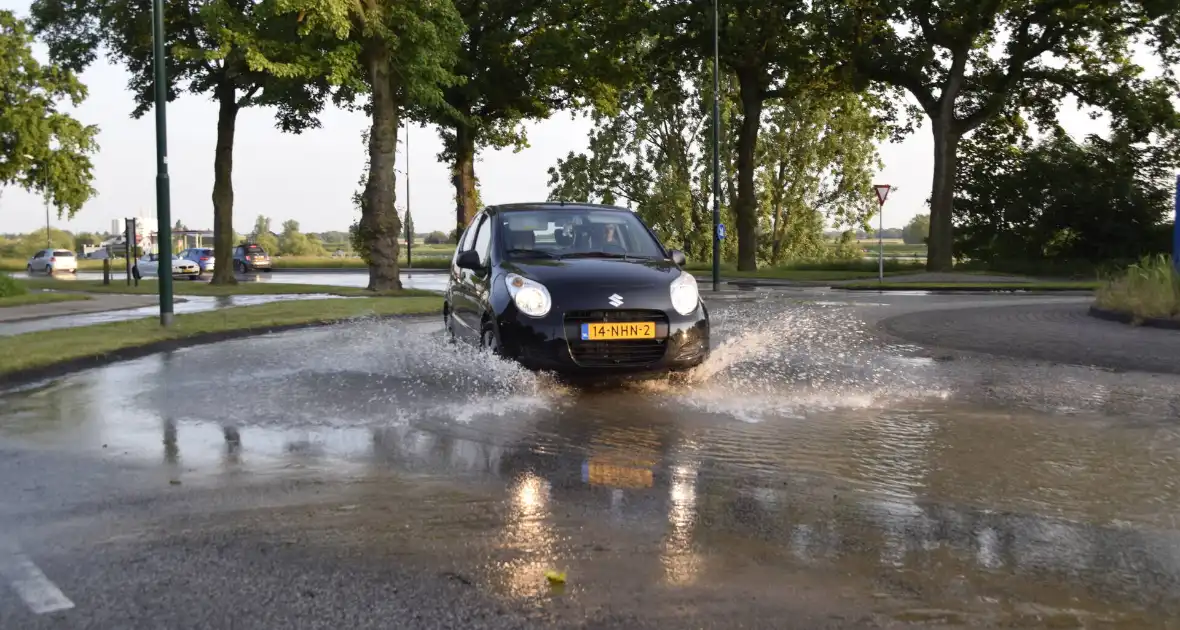 Opnieuw waterlekkage in woonwijk - Foto 12