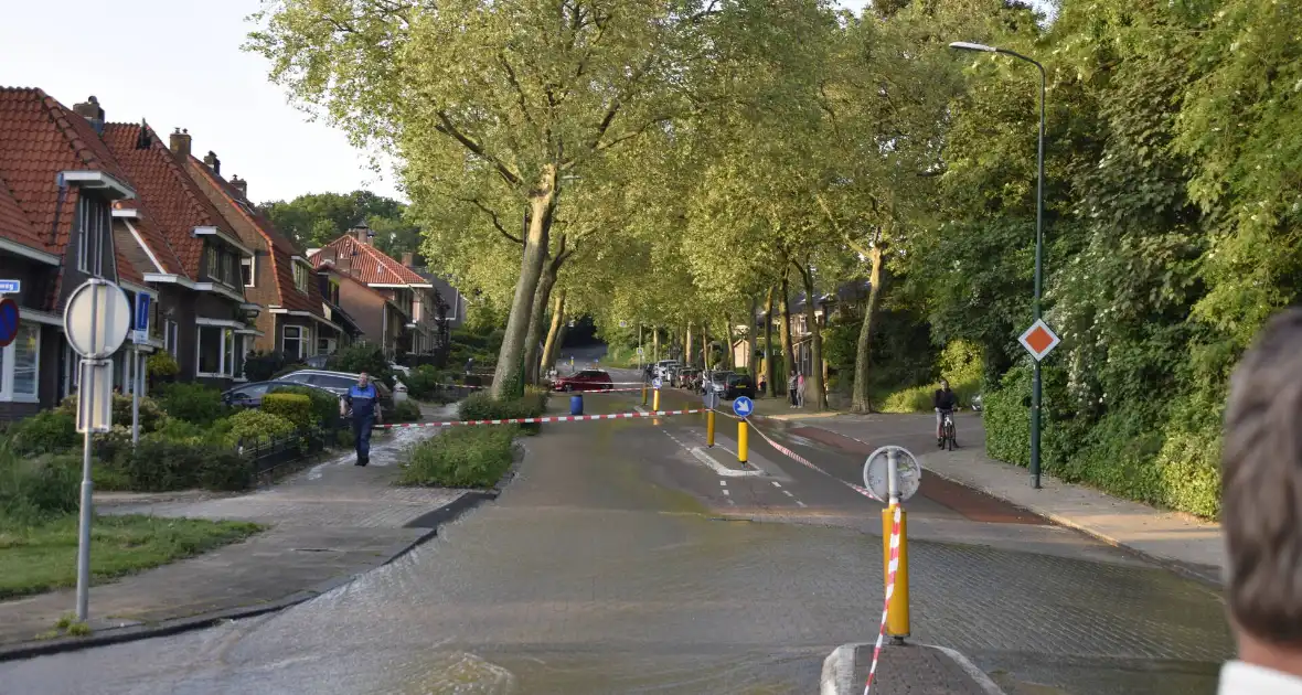 Opnieuw waterlekkage in woonwijk - Foto 8