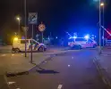 Automobilist crasht bij spoorwegovergang