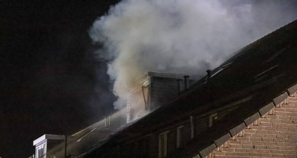 Woning onbewoonbaar door grote brand