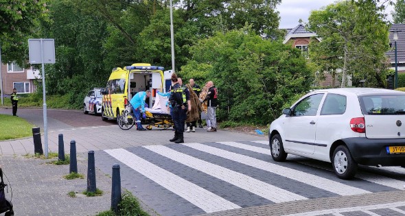 Vrouwelijke scooterbestuurster raakt gewond bij ongeval met auto