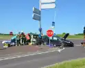 Persoon bekneld bij hevige aanrijding op kruising