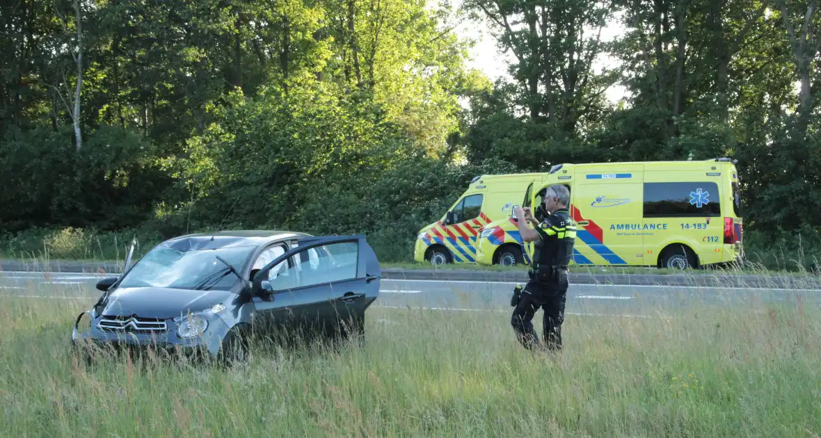 Flink ongeval tussen automobilist en scooterrijder - Foto 10