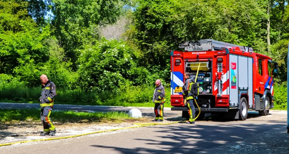 Brand op parkeerplaats - Afbeelding 4