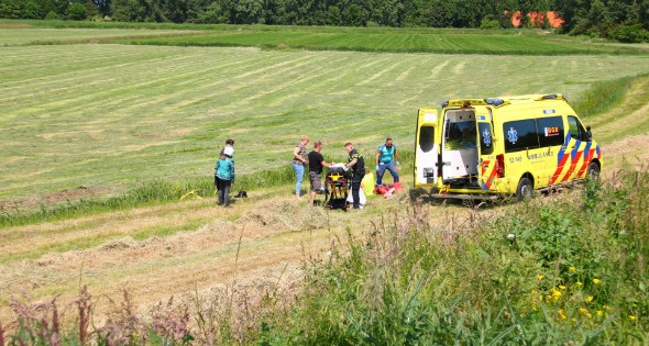 Quad belandt in sloot - Afbeelding 2