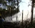 Wederom natuurbrand, brandweer rijdt zich vast