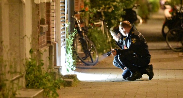 Brandstichting na knal bij rolluik coffeeshop - Afbeelding 21