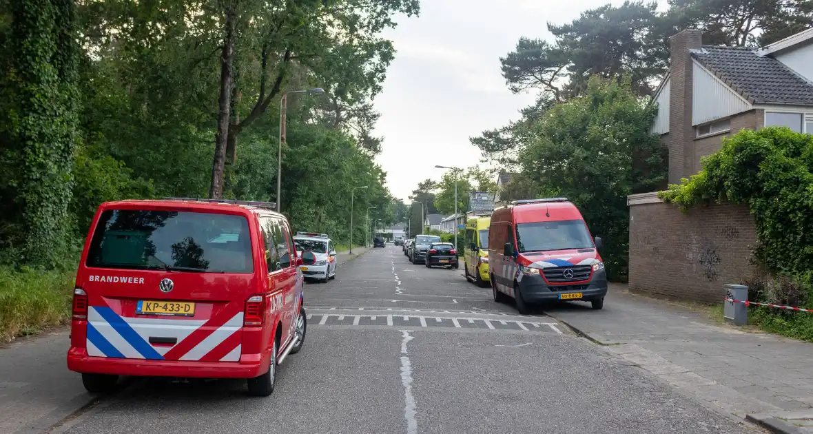 Arrestatieteam ingezet voor persoon op dak van gebouw - Foto 2