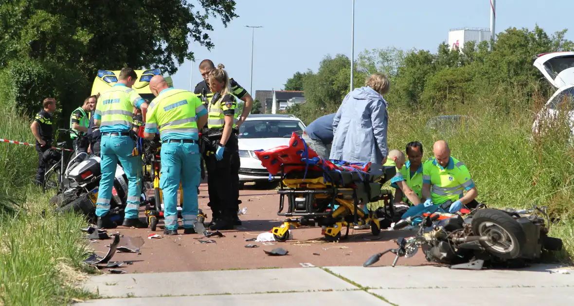 Motoragent betrokken geraakt bij een ongeluk - Foto 7