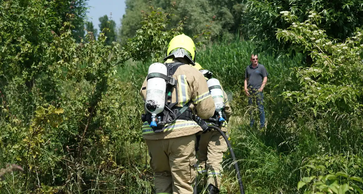 Meters in vlammen opgegaan bij brand in recreatiegebied De Vliegers - Foto 3