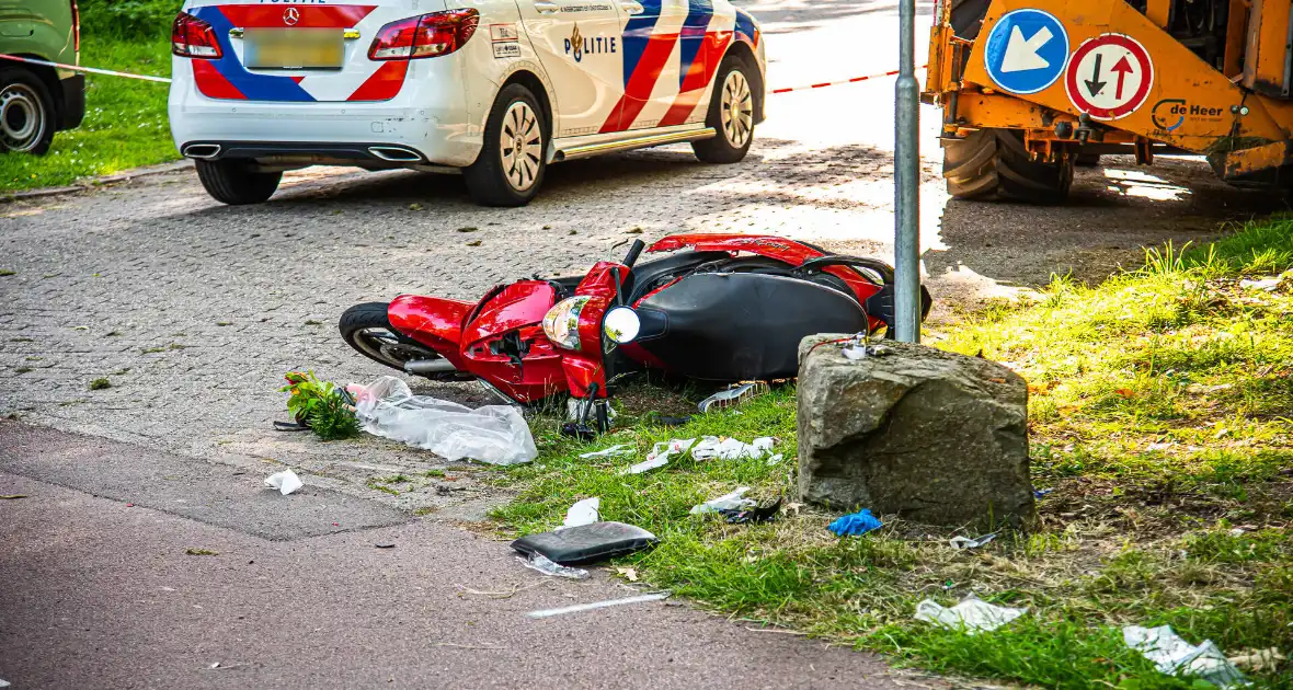 Meerdere slachtoffers ernstig gewond bij aanrijding - Foto 7