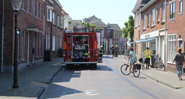 Vrachtwagen verliest grote hoeveelheid dieselolie - Afbeelding 2