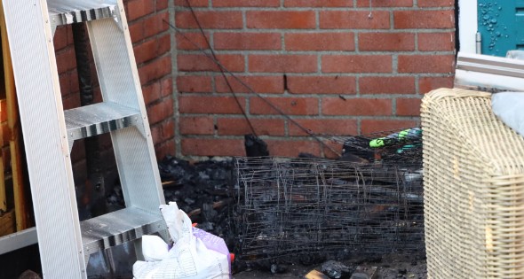 Twee konijnen gered door brandweer bij brand - Afbeelding 2