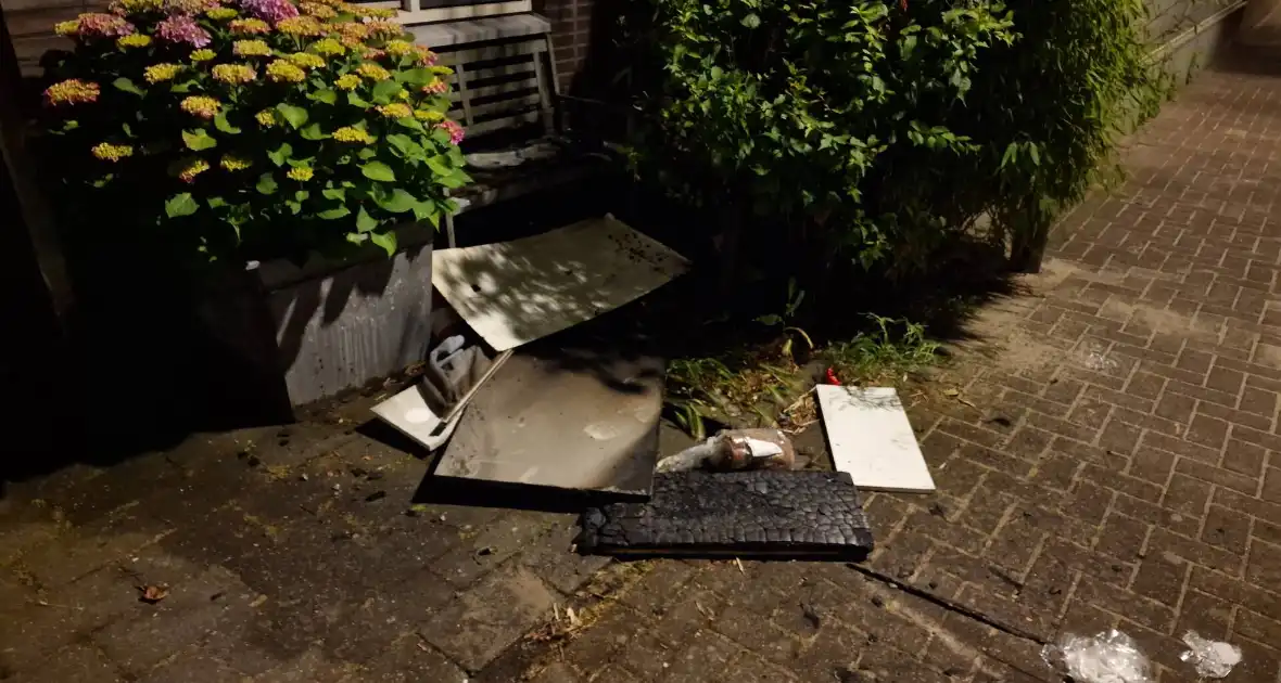 Buurman ontdekt brand in woning - Foto 11