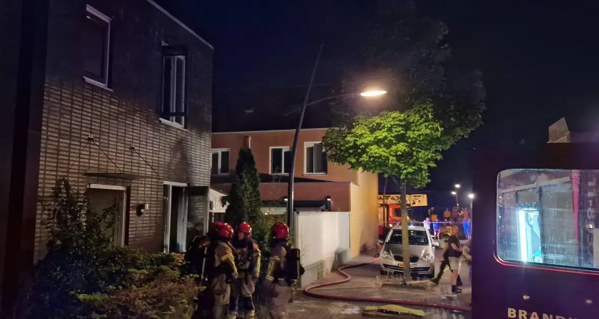 Buurman ontdekt brand in woning - Foto 3