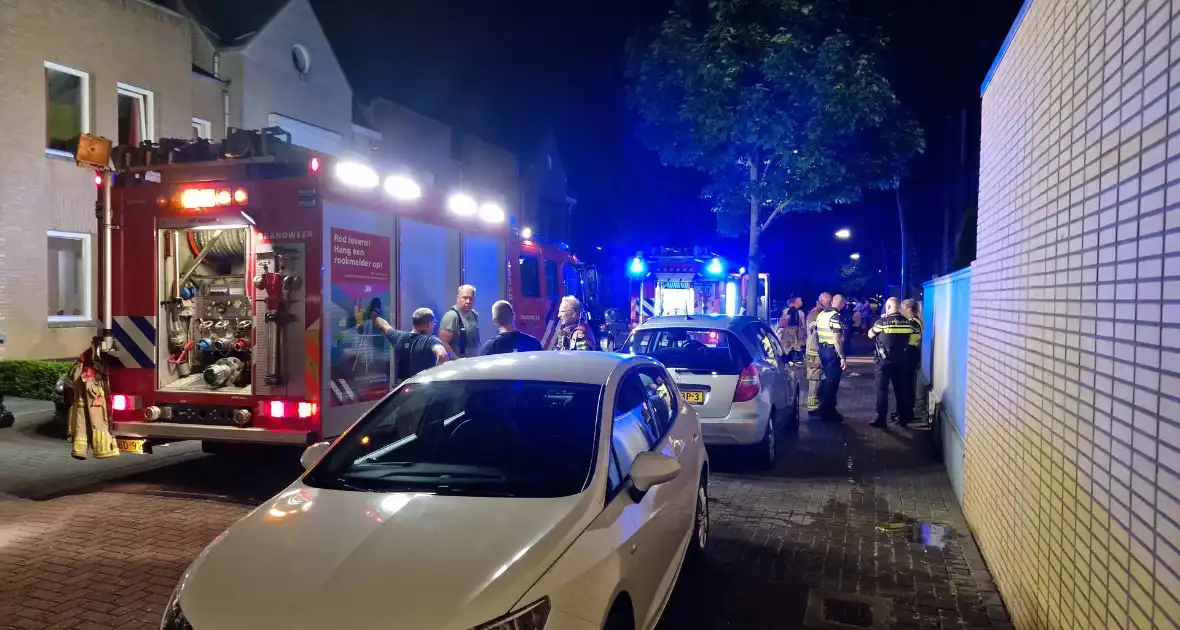 Buurman ontdekt brand in woning - Foto 9
